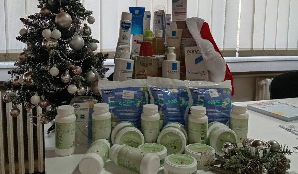 Donation of hygiene products from the Janković Pharmacy